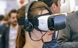 Virtual Reality Goggles