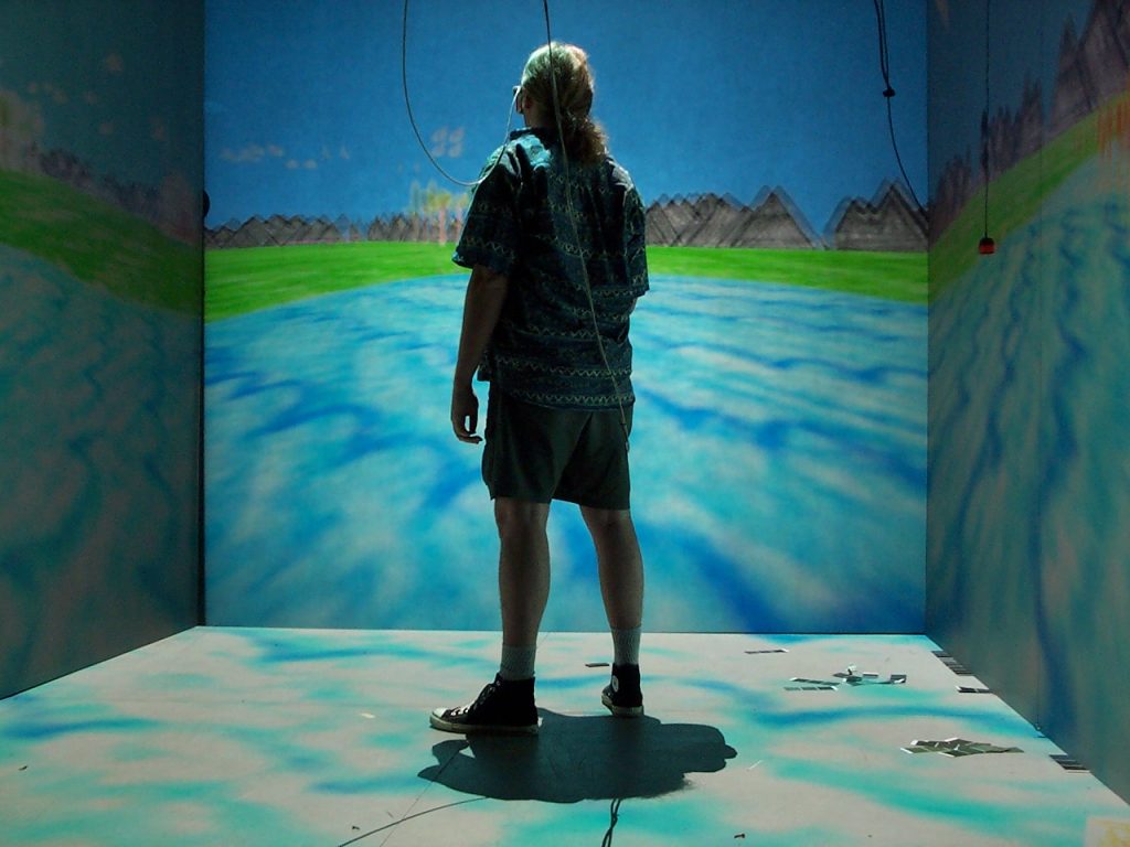 What Exactly Is Virtual Reality? 4 The Cave virtual reality The Cave