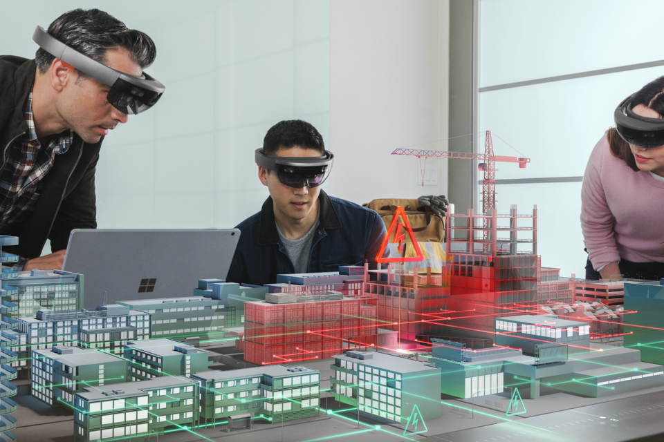 Microsoft Offers HoloLens “As a Service” in Europe