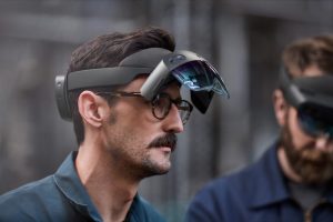Microsoft Announces HoloLens 2