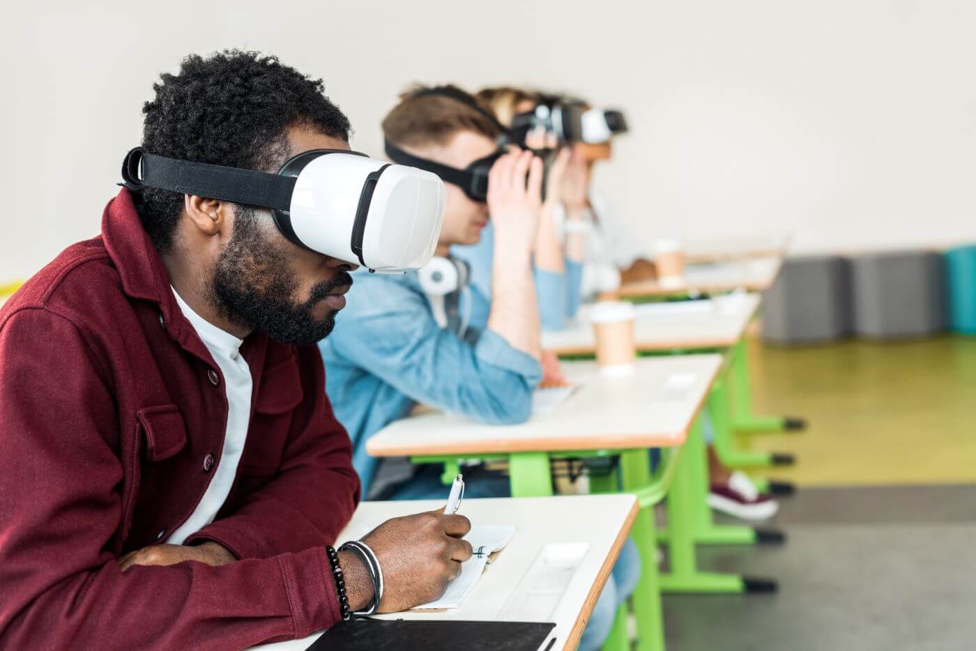 virtual reality improve science education