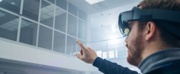 Augmented Reality Remote Worker Training Collaboration