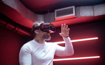 Ant Middleton Is Sharing Lessons from Climbing Mt. Everest in Virtual Reality