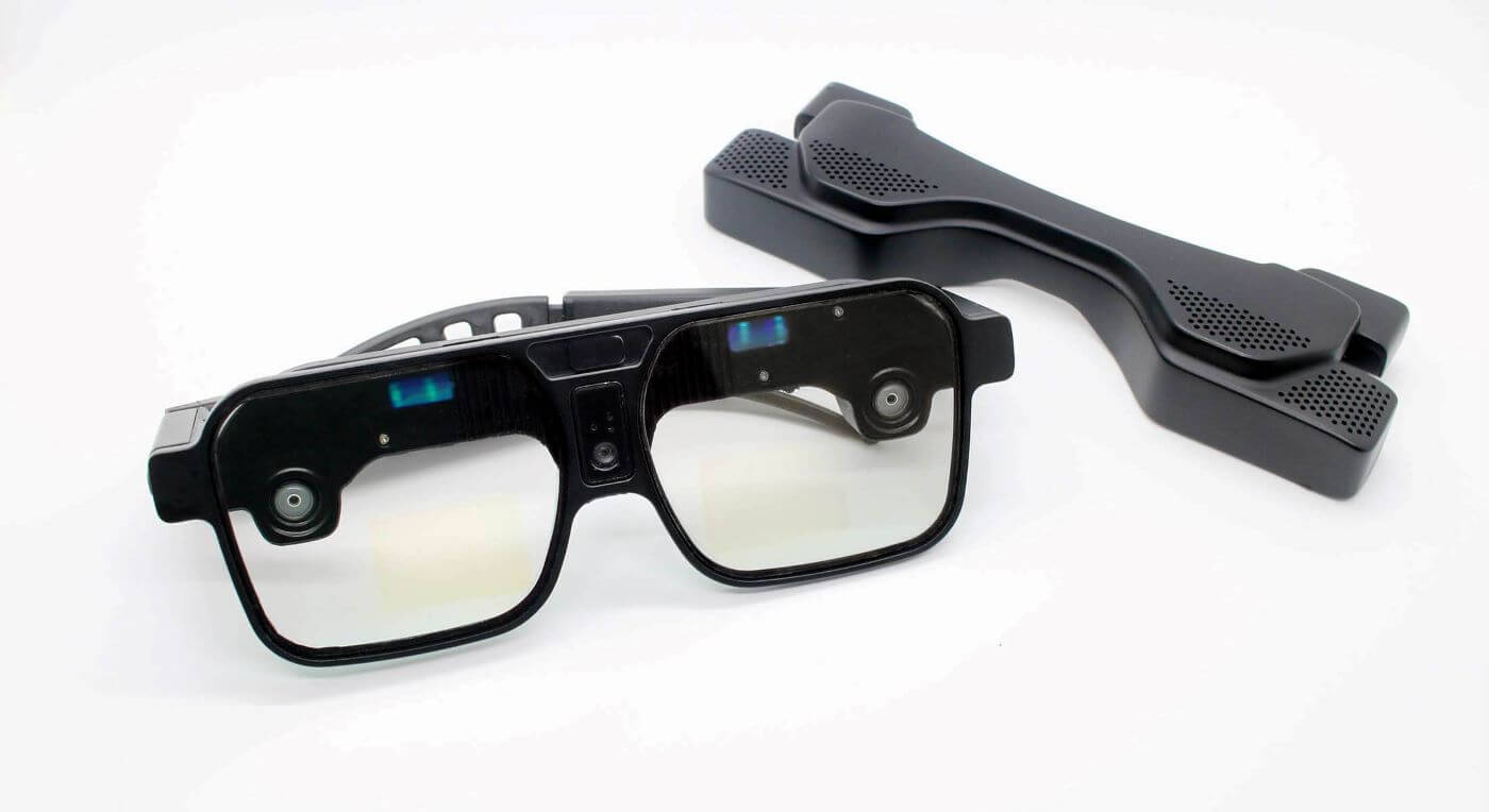 Introducing DigiLens Design v1 Developer Smart Glasses